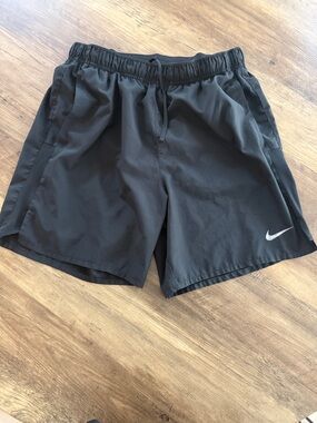 Nike Men’s lined dri-fit Black Athletic Shorts